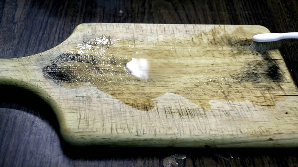 cách làm sạch thớt gỗ bị mốc