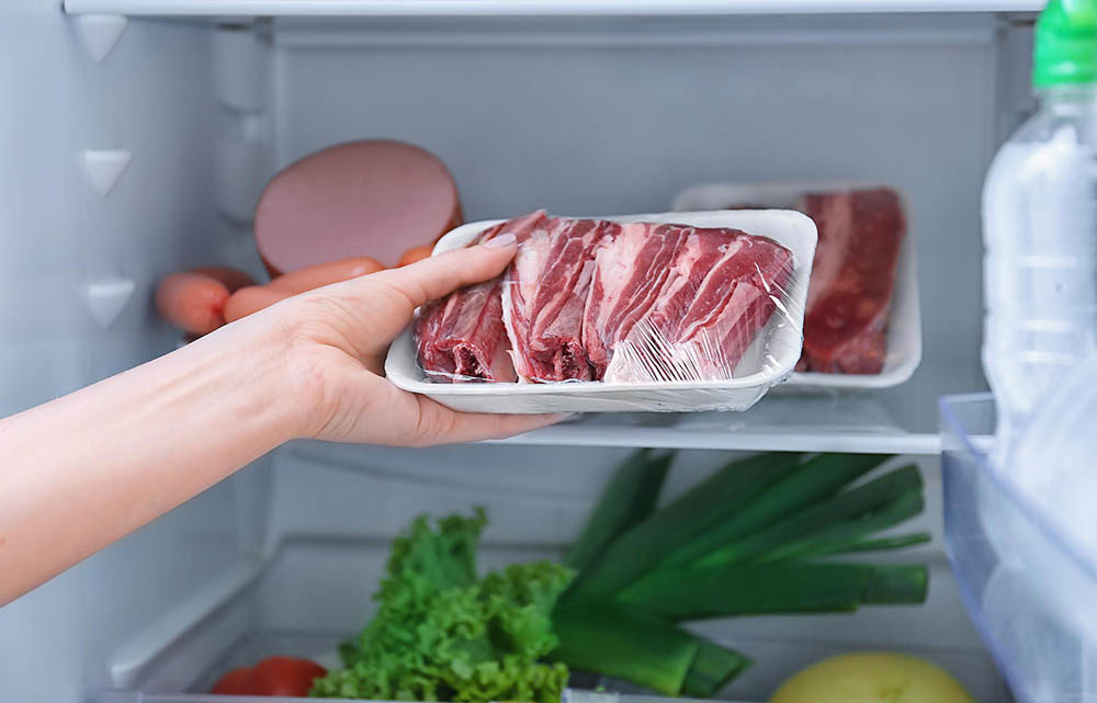 Đừng tiếc rẻ, hãy vứt ngay 7 thứ này khỏi ngăn đông khi dọn dẹp tủ lạnh!